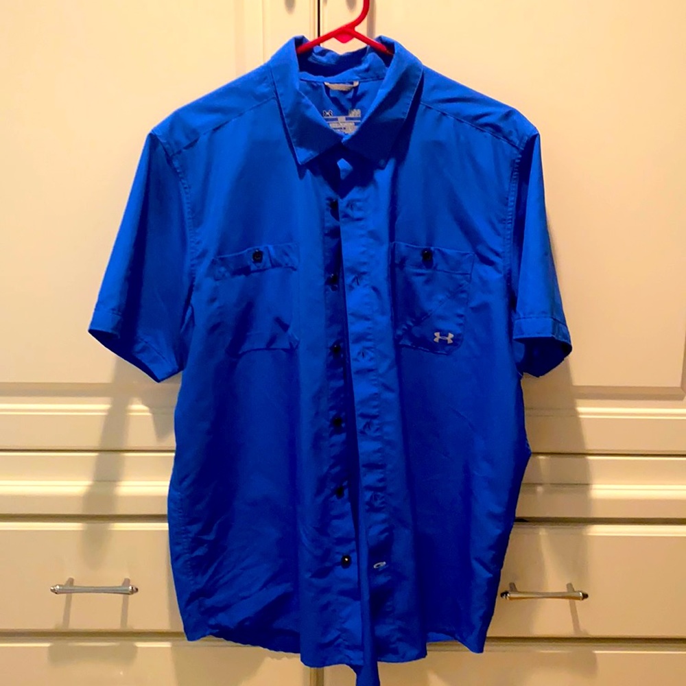 Size Large Under Armour heat gear short sleeve button up.